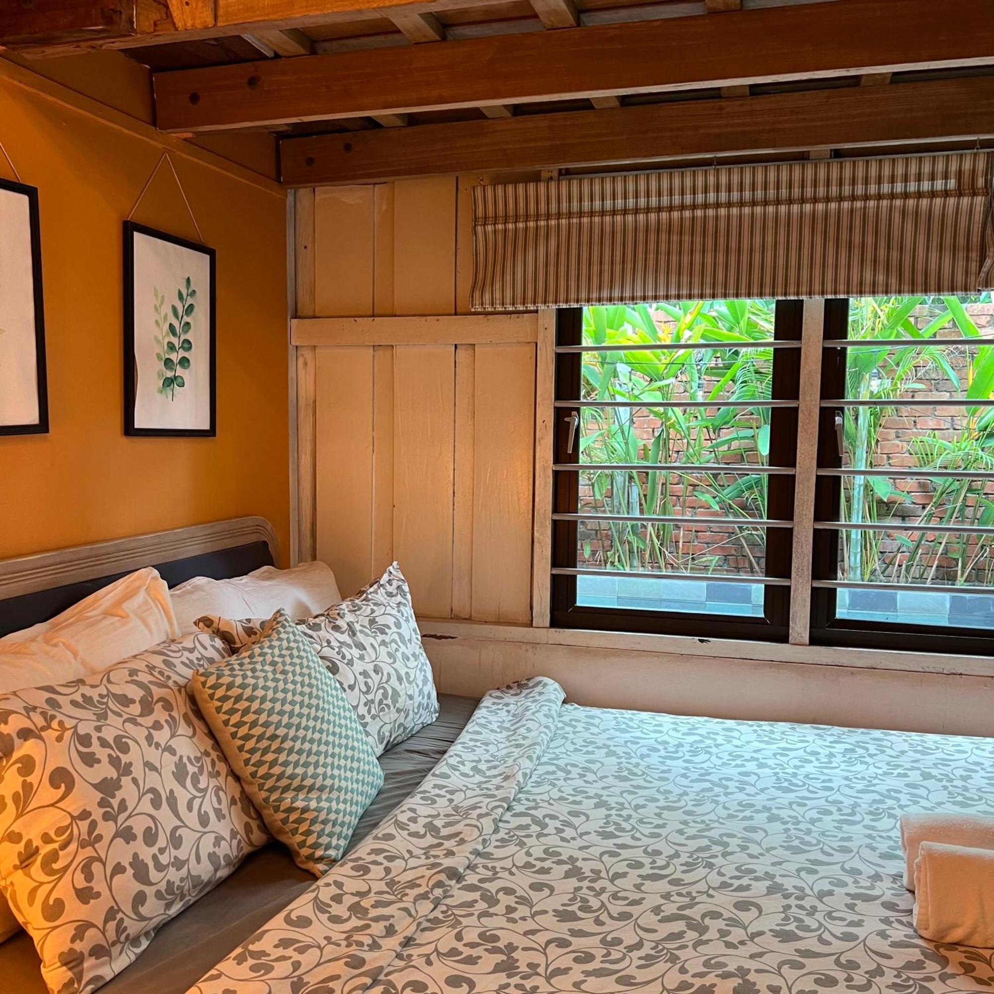 Вилла Kutum'S Wooden House - Private Pool, Breakfast & Cafe Лангкави Экстерьер фото